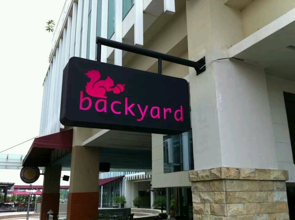 backyard2010's profile picture. squirrel @ backyard