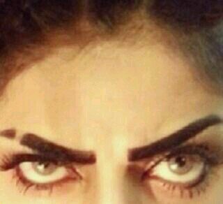 فارقته فرقى ماهي بس شهور فرقى عمر ماعاد فيها تلاقي (