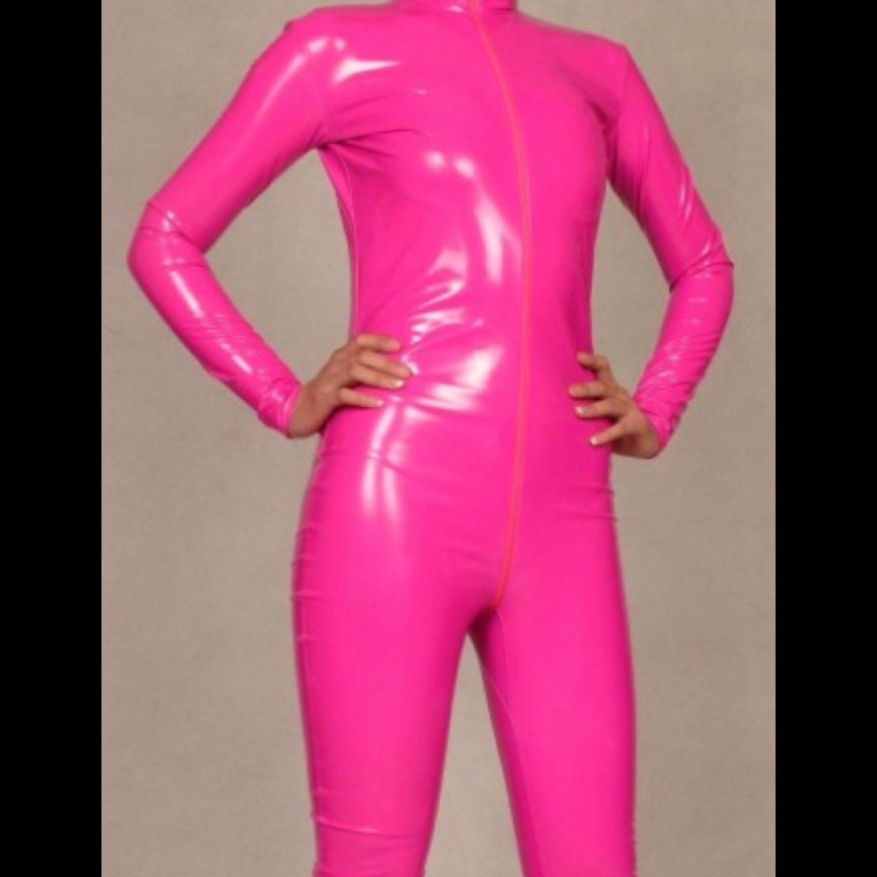 Tweeting pics of latex and anything else  instagram:latex__catsuit