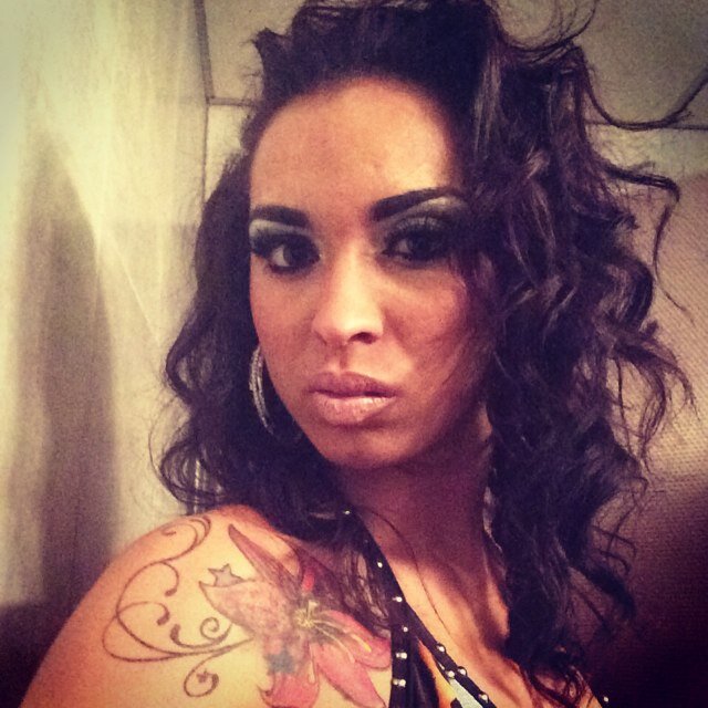 Envy_ThatBytch's profile picture. a smart young ambitious bytch with alotta agression... Im all about them money bags  play with my money and I might  blast yo ass#Paid#TeamMeanGirls