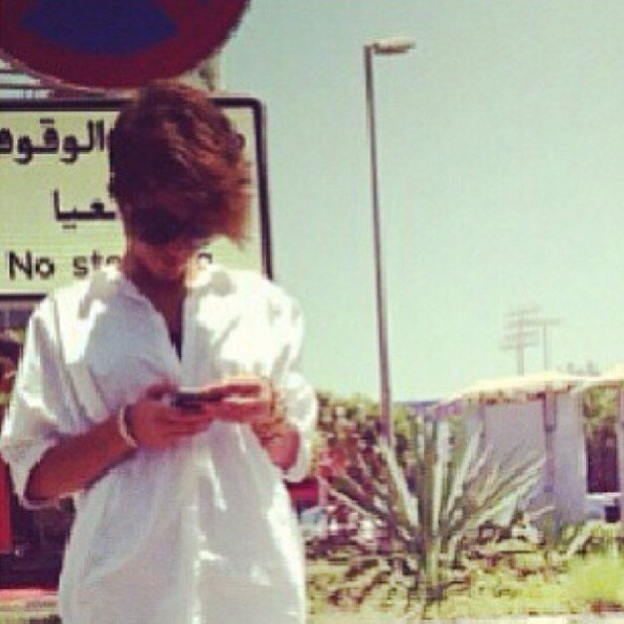 ‏- افعلو م تشائون واجمعو ظنونكم ثم بللوها في ماء واشربوها فأنا لا ابرر لمن يسيء الظن بي ..