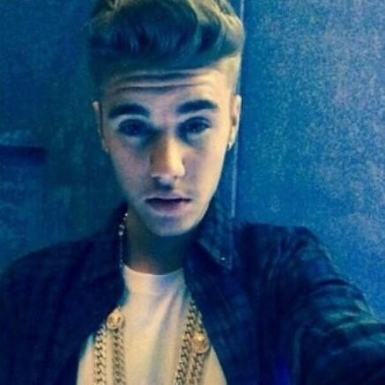 Belieber094 Profile Picture