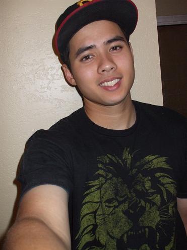 rainvgeorsata's profile picture. hi name josh, 20 years old I live in las vegas nevada but originally from San Deigo California, I been skateboarding for about 9 years now  and still going.