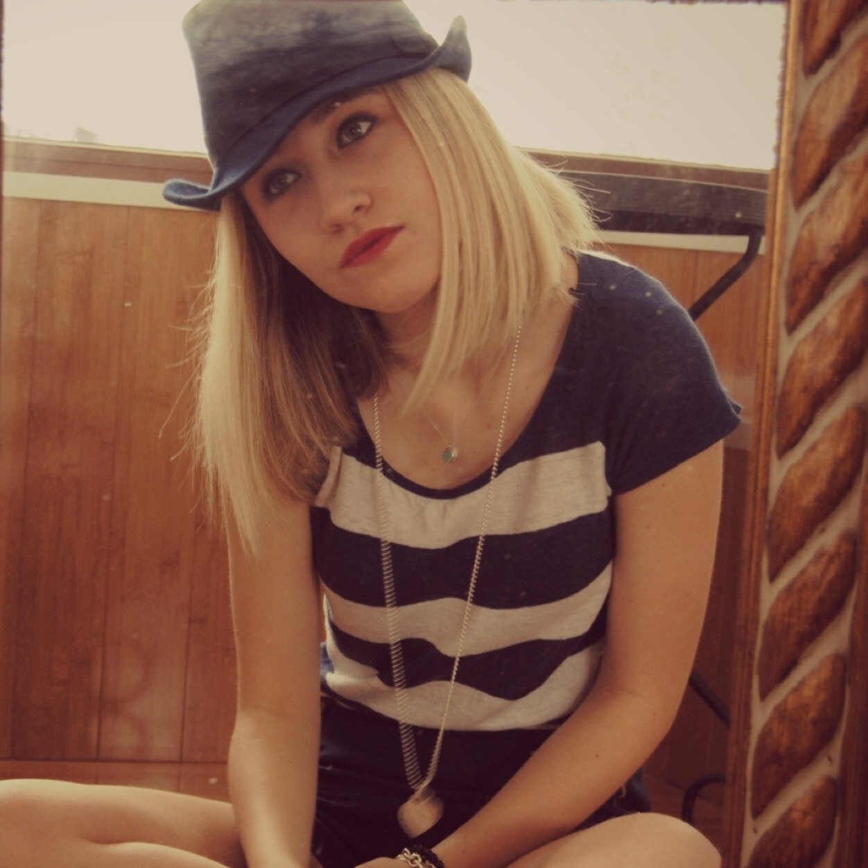 BeckyChanel's profile picture. S[he]s br[ok]en.