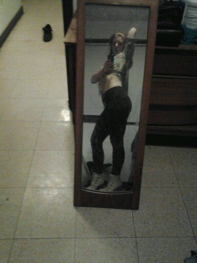 sexisteaf's profile picture. 