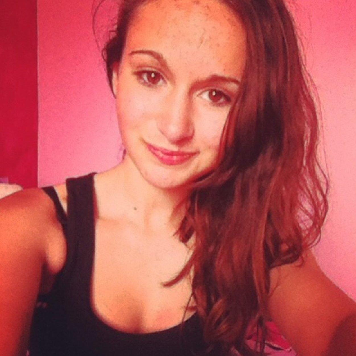 i love dancing, and cylcing. Jake Oliver ❤️xxx follow me i will follow back