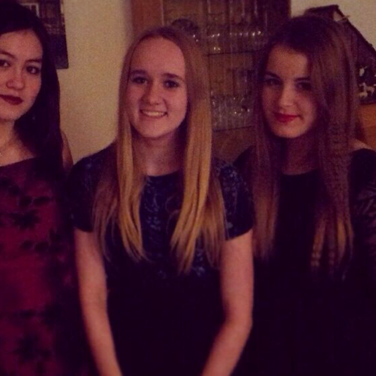 FutureMrsMears's profile picture. Music makes me happy