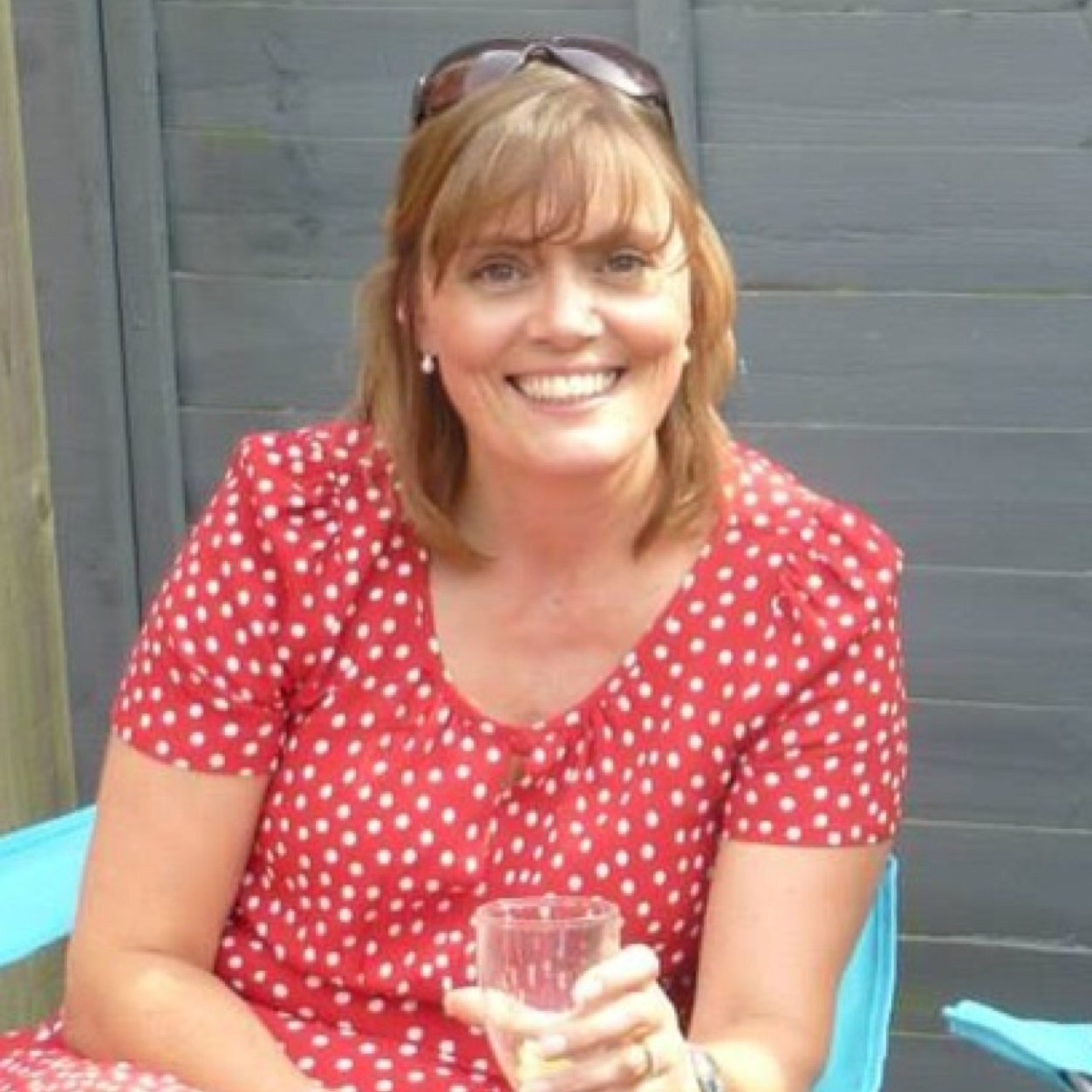 Full time unpaid carer to son living with Duchenne Muscular Dystrophy. Former nurse. Love running, cycling & reading. A DCFC fan 🏃🏽‍♀️🚴🏼‍♀️📚🐏