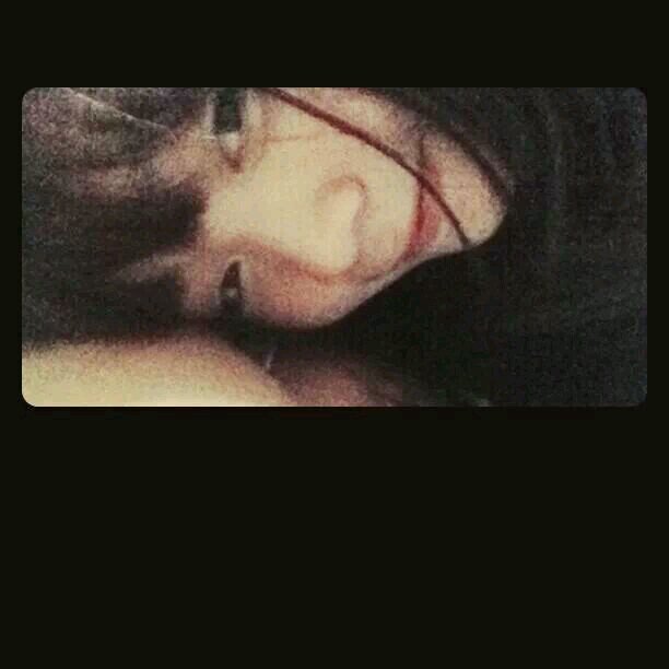 SonanZii's profile picture. Tired of reality haha !!