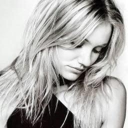 svetik_ukraine's profile picture. УМНИЦА… и… КРАСАВИЦА… и… голова болит только после… ПЯТНИЦЫ…)))
  #взаимныйфолловинг #followback