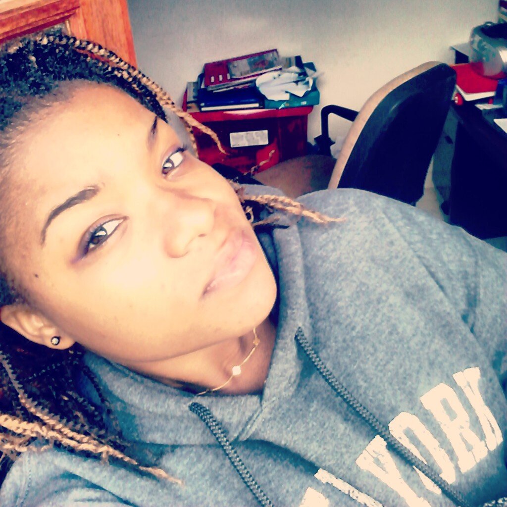 BbeiiLulu's profile picture. La vie est une bicyclette, si tu ne pédale pas pour avancer, tu ne garderas pas l'équilibre. Instagram : @Bbeii_lulu