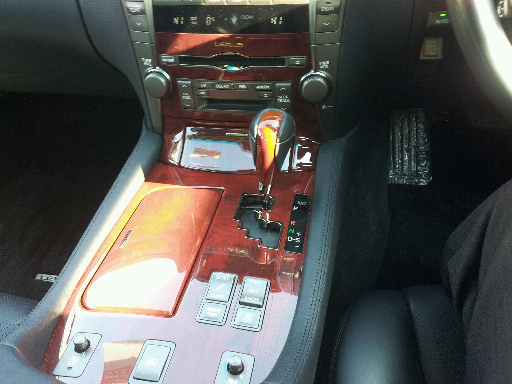 ワンパク男の子二人のパパです。 釣り/モータースポーツ/ビリヤード/車買取/車輸出/企業経費節約プランナー/各種委託営業請負/