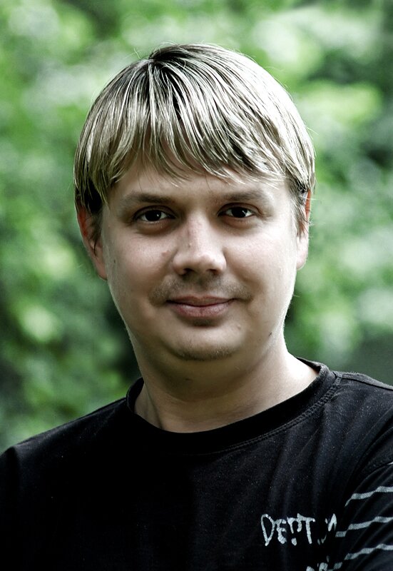 Вот такой я! Читаю и дружу взаимно. Йаяйцы не читаю!!!