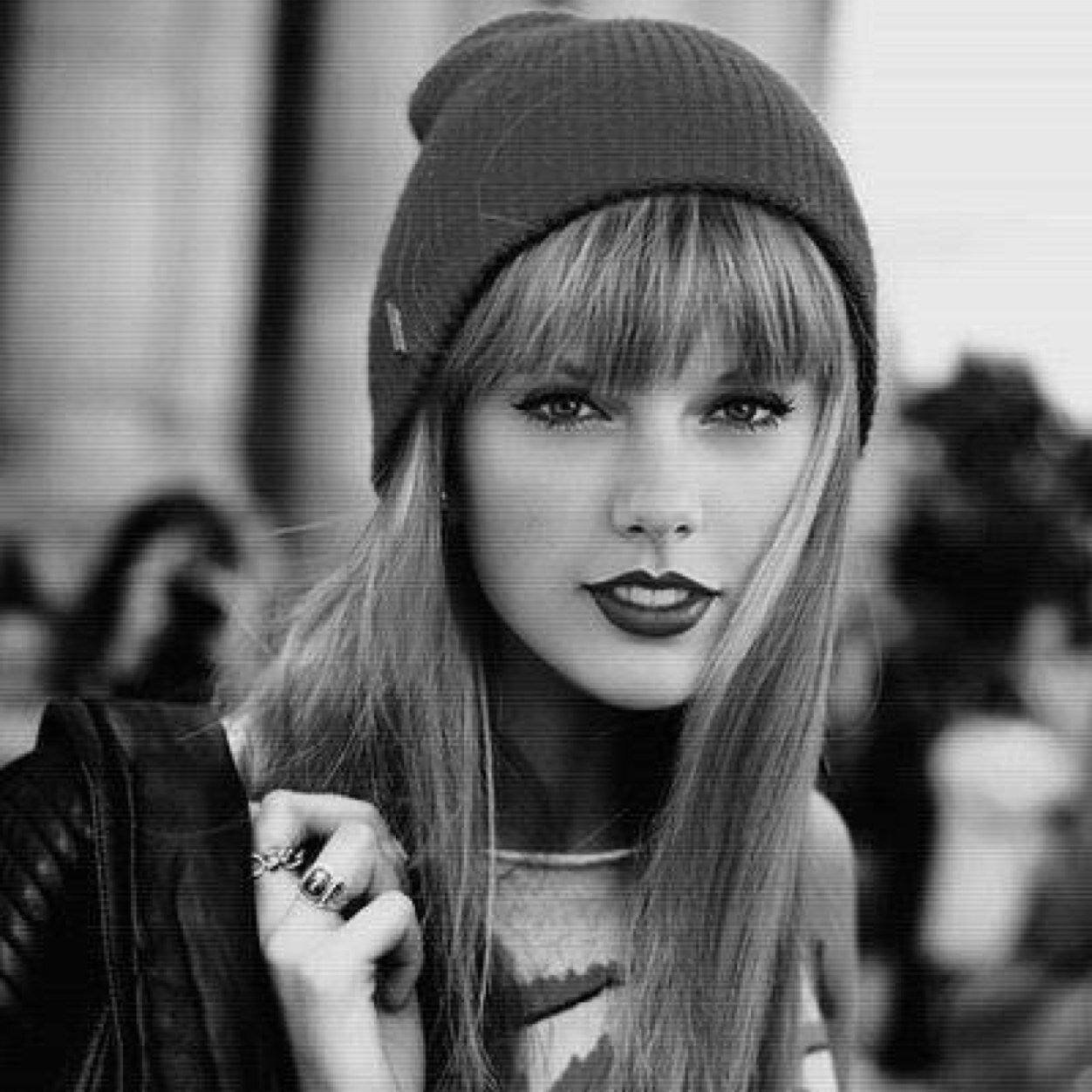 Instagram: swiftysaruul
#Swift #Swifty #Cryptic #Music #Books #World ###