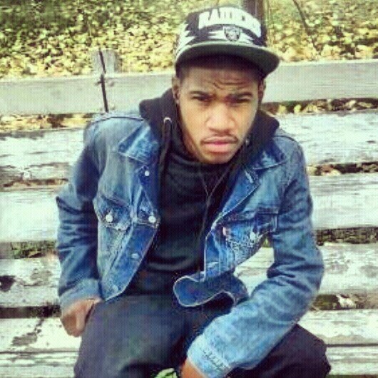 Producer from Philly, Hmu for hot imstrumental.