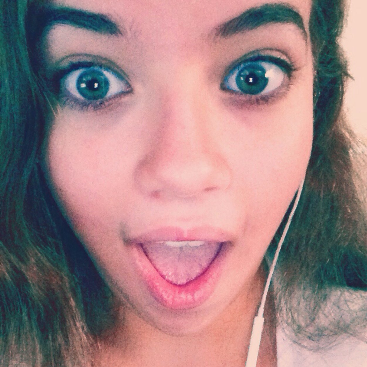 Meu nome é Valentina , sou Directioner  Vine:Valentina Fonseca /Facebook : Valentina Fonseca Furtado !!! Sigo tdos de volta !!!#sigodevolta #FollowBack