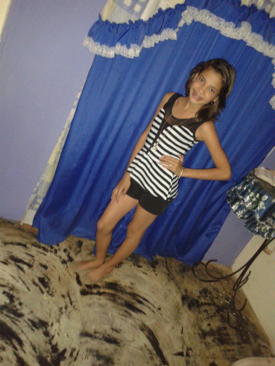 Me dicen Alon♥ Soy hermosa& Celosa*-* lo mio es mio! Sigueme&te sigo♥