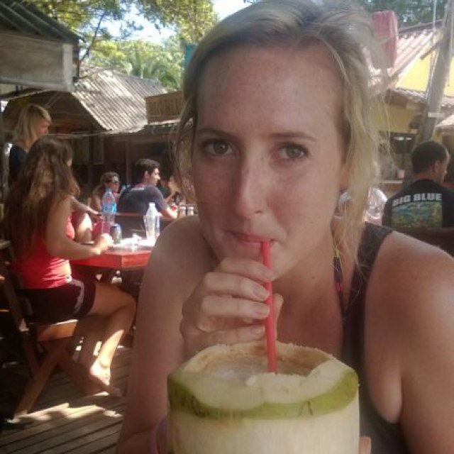 La_Moir's profile picture. Psychology Student, Joburg Girl- Cape Town Student, Party Goer and Secretly a Rocketship builder.