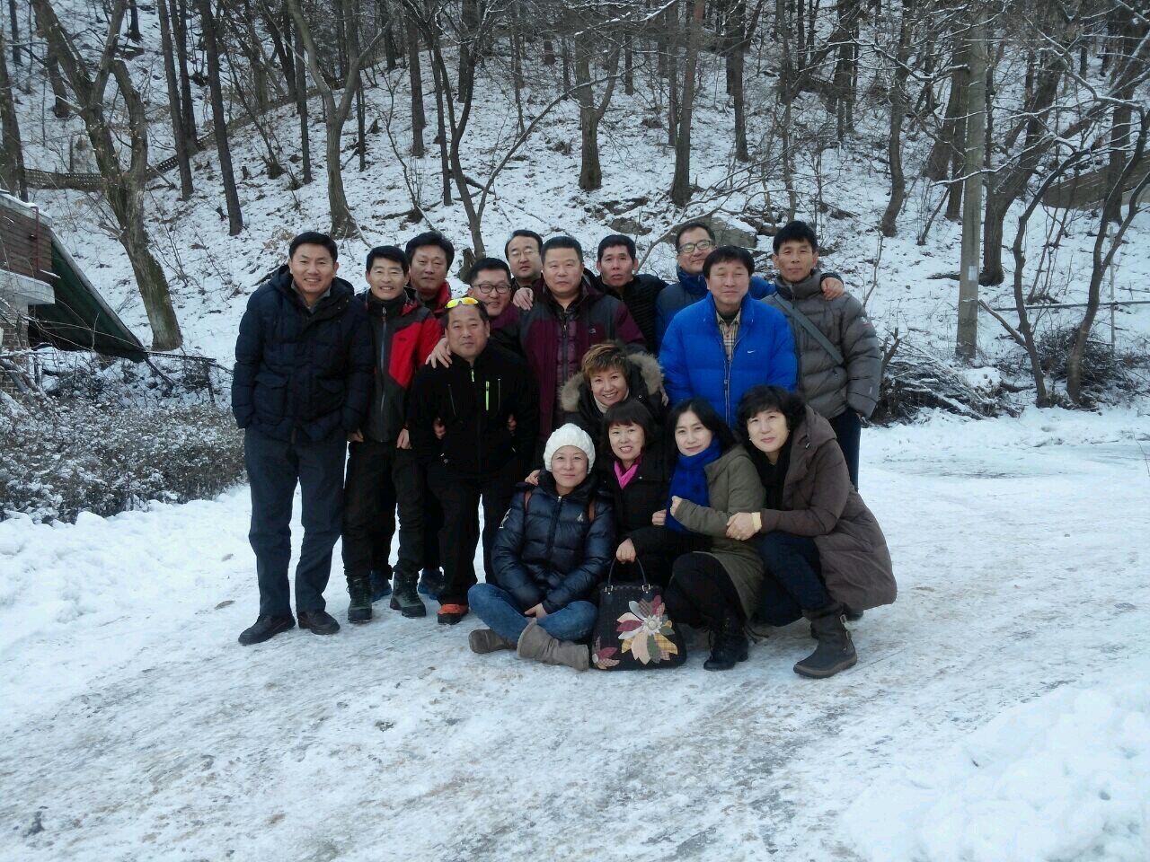 yhs3977's profile picture. 국민이원하는진짜대통령  진짜민주주의가이루어지는나라을원합니다