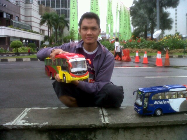 search me on instagram @riski_smil, @rizki_zmil