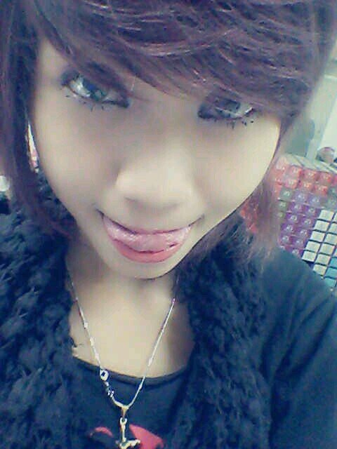 MWekoela's profile picture. natHinGk