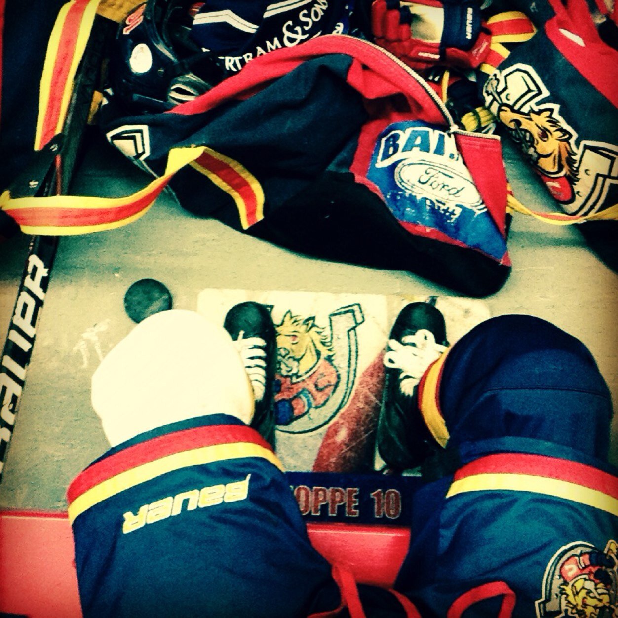 Colts hockey \_•_/