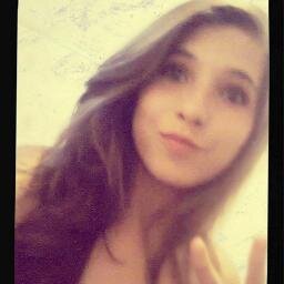 ≈ Bonecα de porcelαnα, pode αté ser , mαs eu tenho α t i t u d e