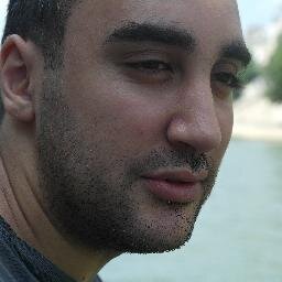 Développeur Web, cinéphile aguerri et nanarophile assumé.