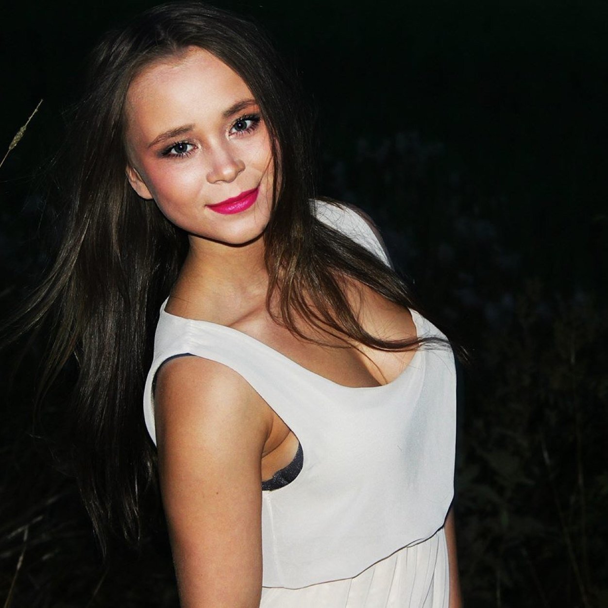 Luucyisa's profile picture. yoyo My name is Lucy Spurling and im a Norwegian chick. But my dad is half english, so that make me half english, yeea.. im a huuuuge fan of Rihanna.