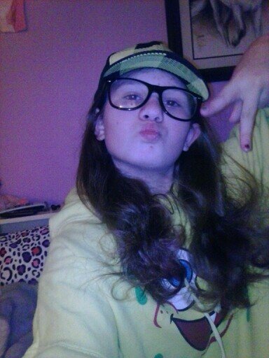 I live in Pittsburgh, I have a great job, n' and great home. My B-Day is 1-2-93 so WOOP WOOP XD