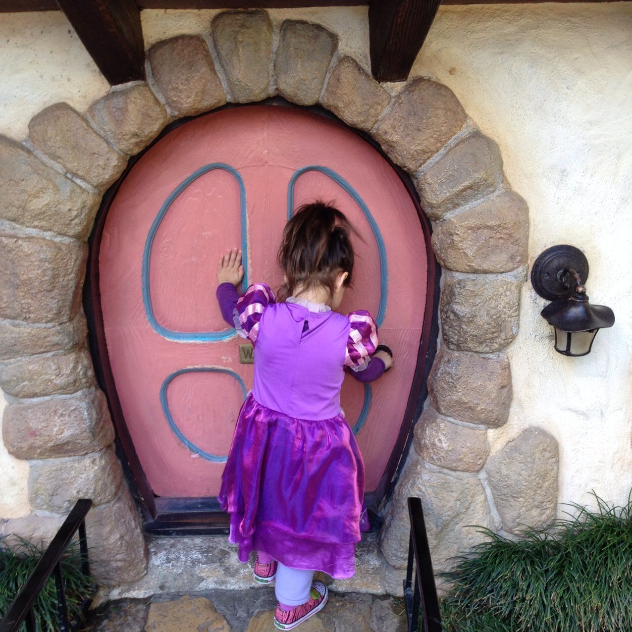 Victoriaerau's profile picture. Jokes. History. Jokes about history. Will write for food. Find me anywhere but here https://t.co/ghl8iEEIjz