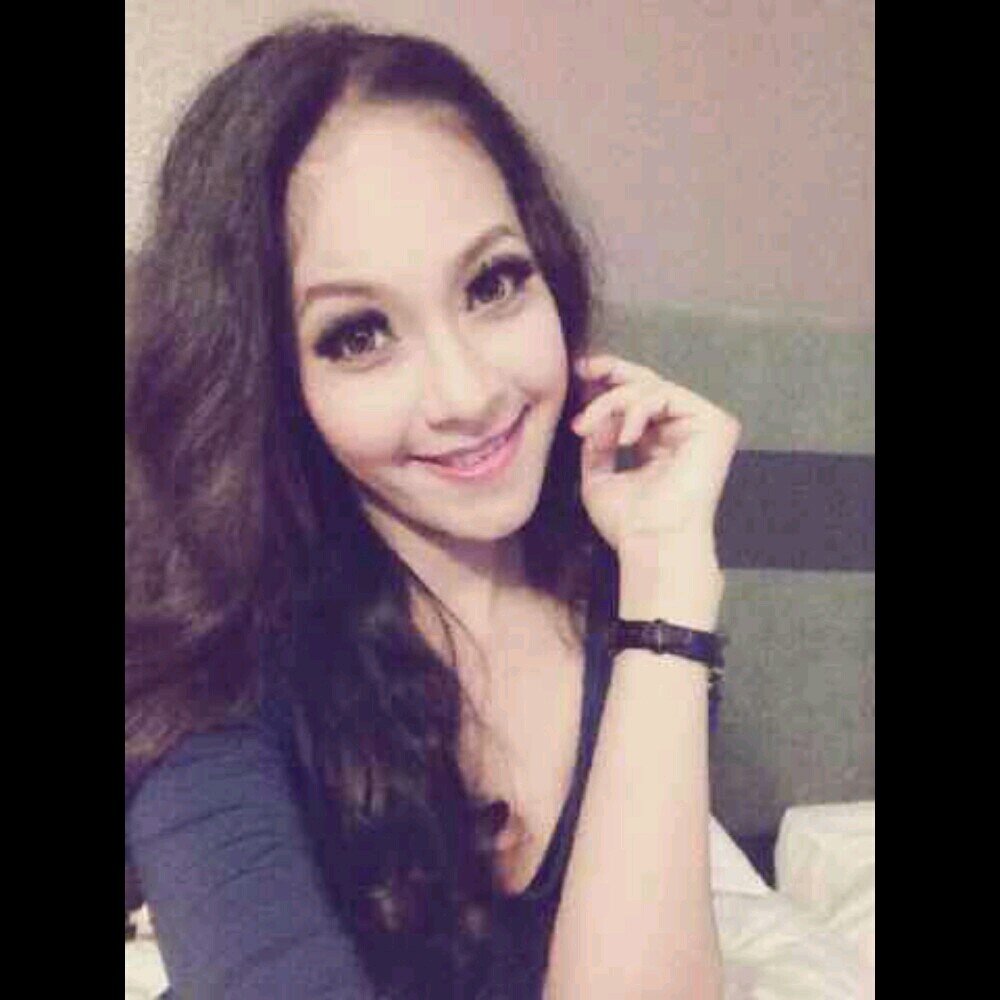 TengkuRien's profile picture. Foto model| mahasiswi |  line&wechat : tengkuririn93 | Path : Tengku Aisyah Ririn | IG & skype : Tengkuaisyahririn
