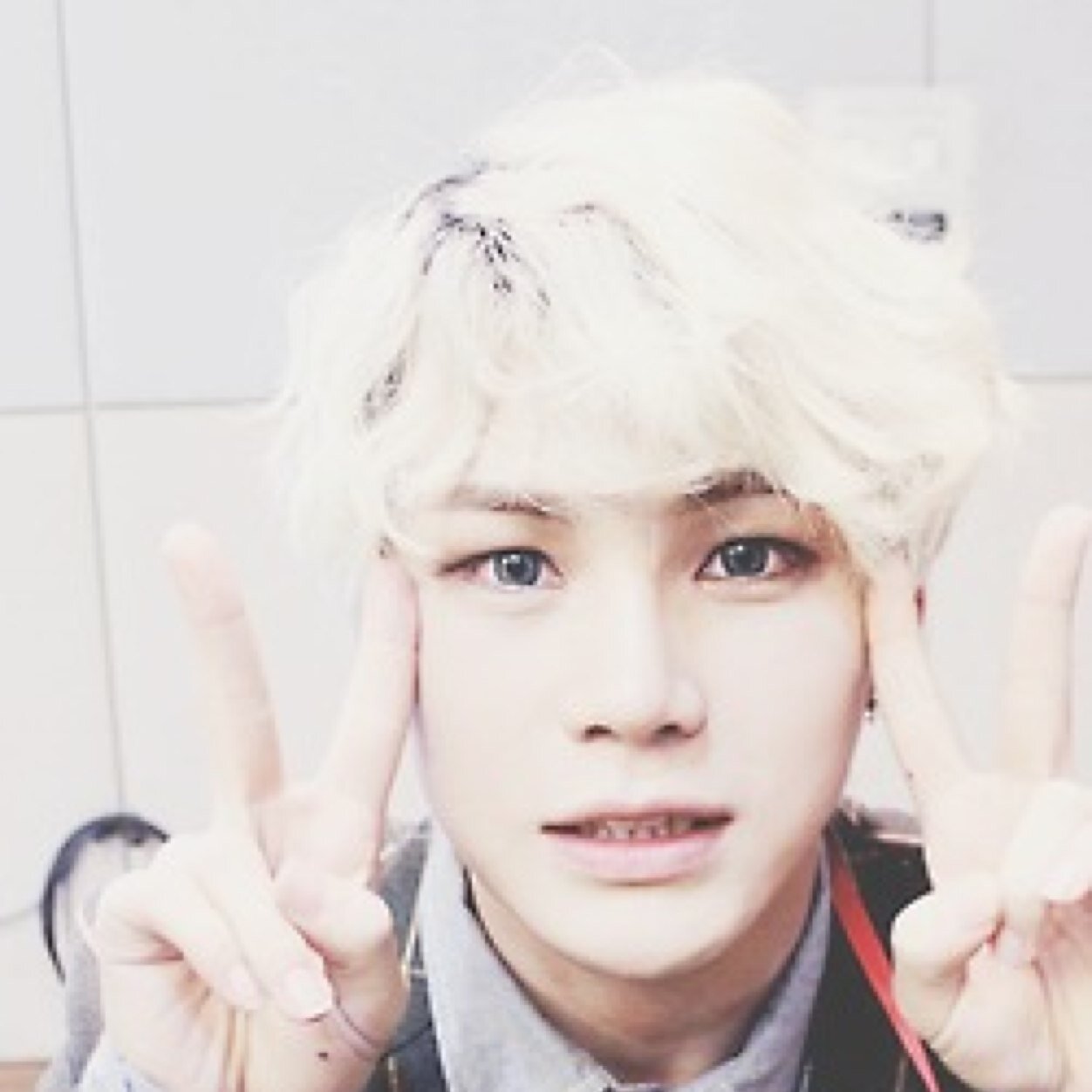 @minionsxrp ; topp dogg's hansol ; inserts handsome bio here ; 93's