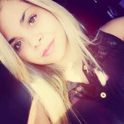 17 , estudante, tatuagens , piercings .. Paz é Amor ✌