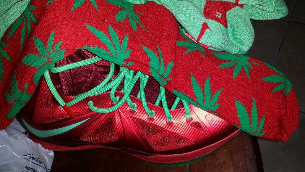 AandEretros's profile picture. ANERETRO'S aka ig deadstockals. dont message me with how to do this or that. im not a cook group. so get ur self into one. thanks