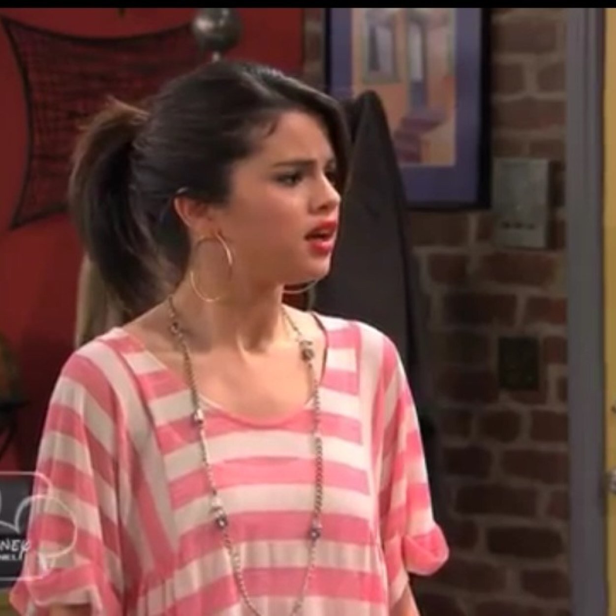 hey im selena manning  my mother  is Danielle  Manning! !!!! and my father  is Nate  salinger ;) my anut  is @starrmanning20,
