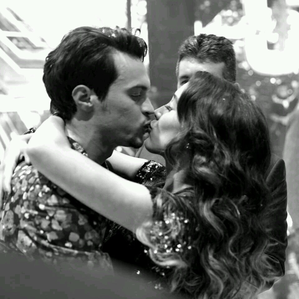 fan page for Alex & Sierra