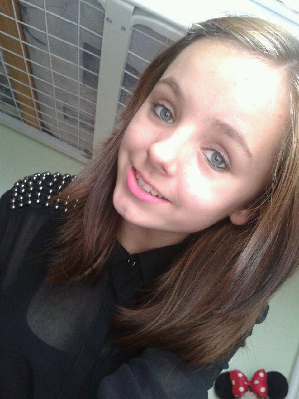 Im 13 years old. In year 9. I love dance and music. Snapchat : gem_080300. Follow me and ill follow back.