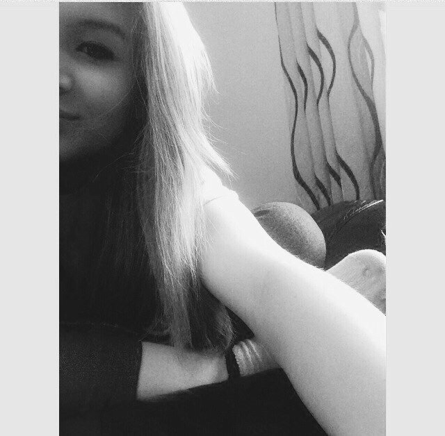 hollie_stallard's profile picture. 