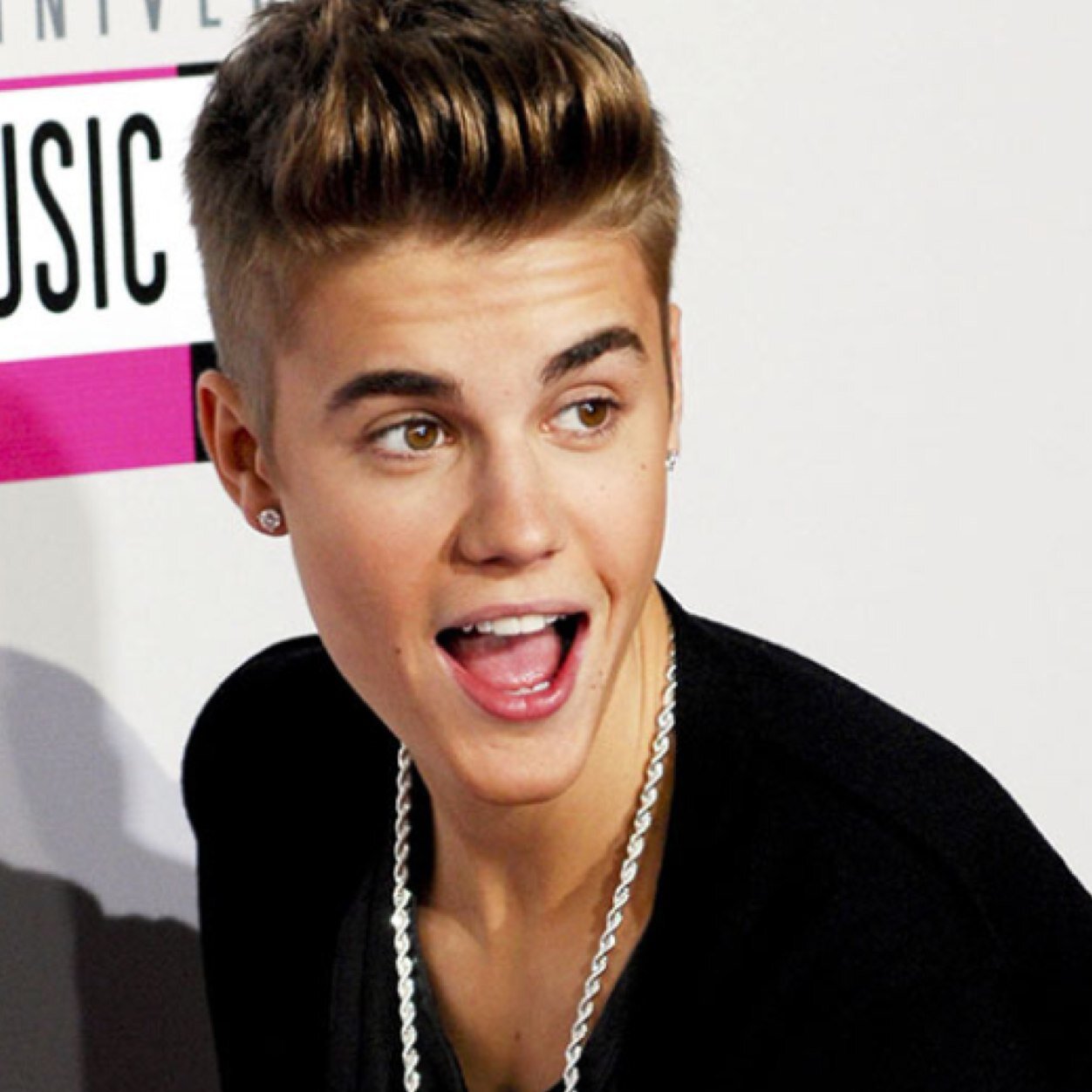 johnhasss's profile picture. I FOLLOW YOU! You follow me we all follow eachother everyone is happy!