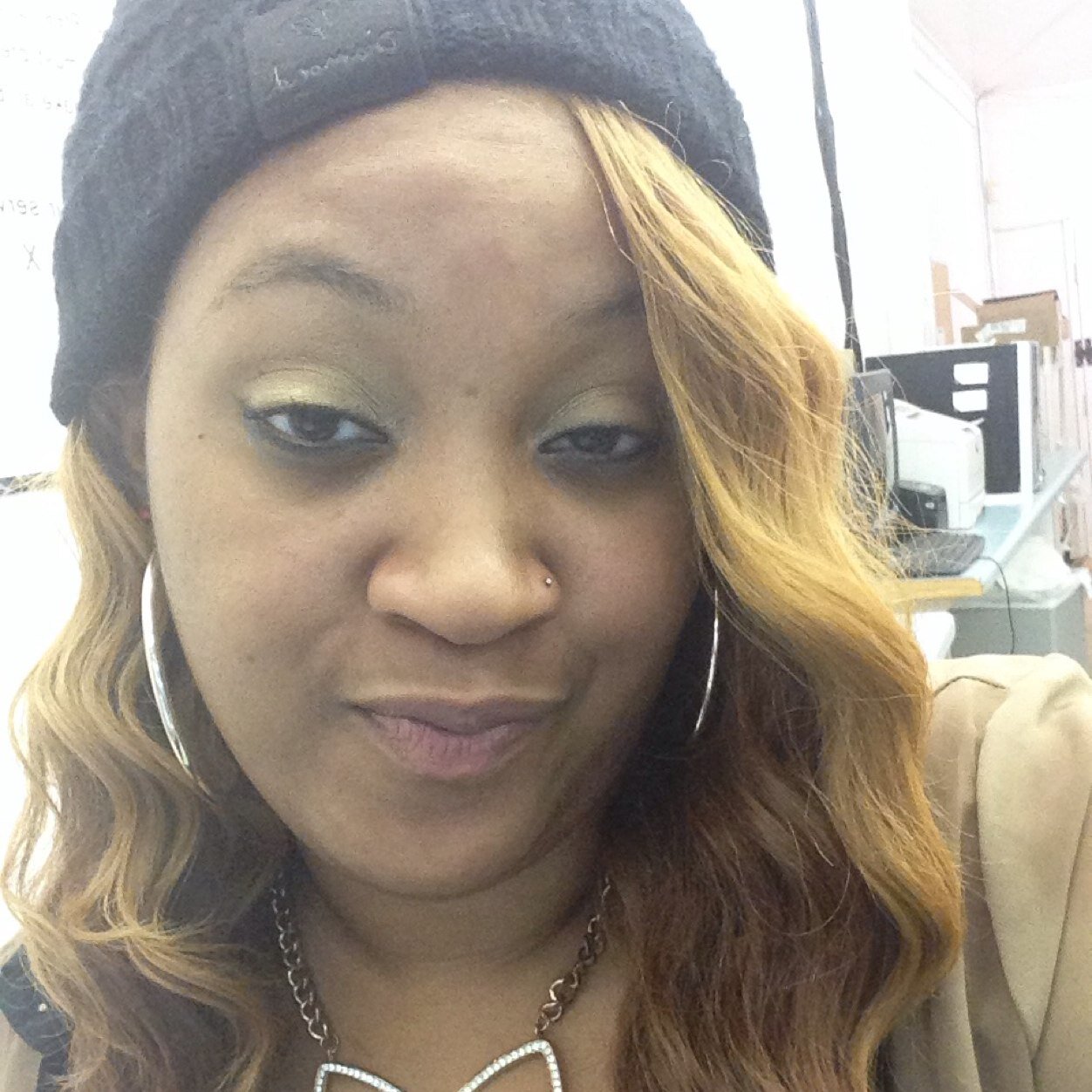 i love being me and thats keeping it 100%.....and i always love my daughter kourtnie and khiley #teamMOTHER #teamTAKEN #teamCANCER #teamJOB #teamOWNSHIT
