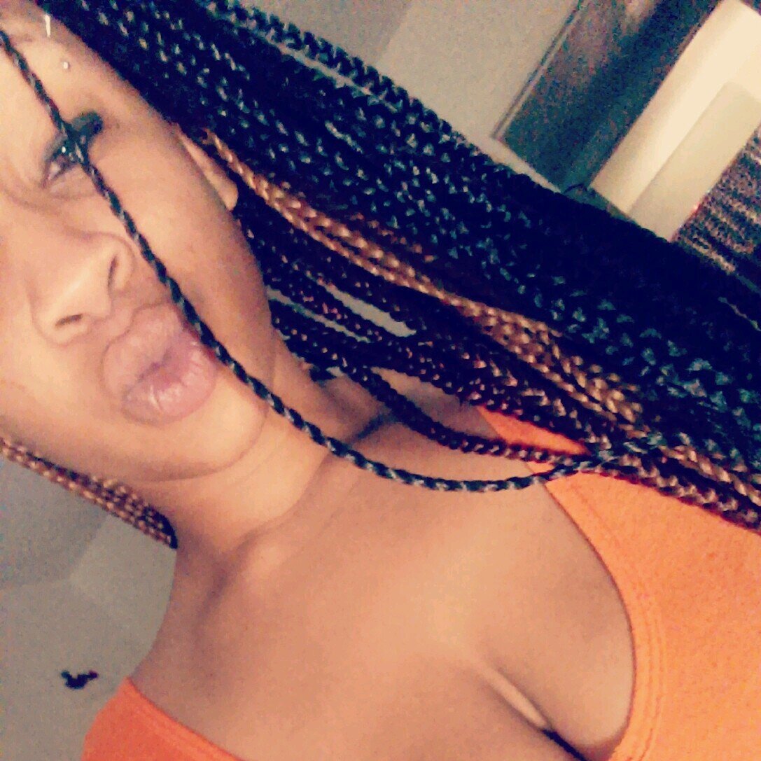 Bryanna | 18 | Senior '14 | Fb: Badd'Ass Bry-Zee | IG: Kriss_Love | Kik: DopeAss_Bry |