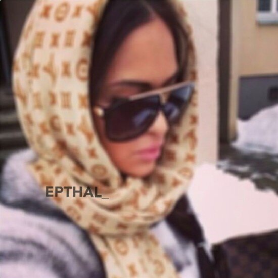 Kik:Epthal77
Instagram:epthal_