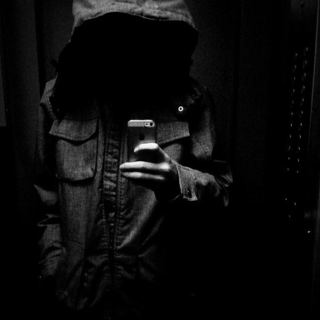 Hi, My name is Dan, Im 15 from Russia,(Moscow). I like snowboarding, football . I love my best crazy Friends)) Follow me, its intresting) Thanks for Follows)