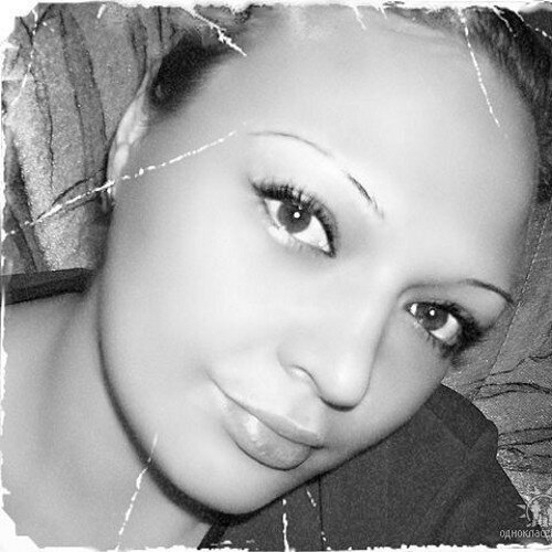 olena_ukrainka's profile picture. 