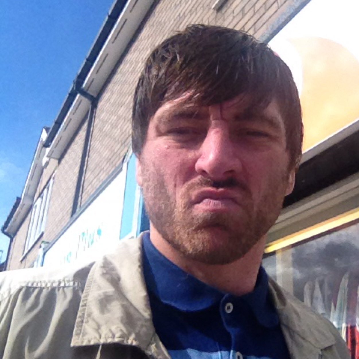 mikethomo14's profile picture. 