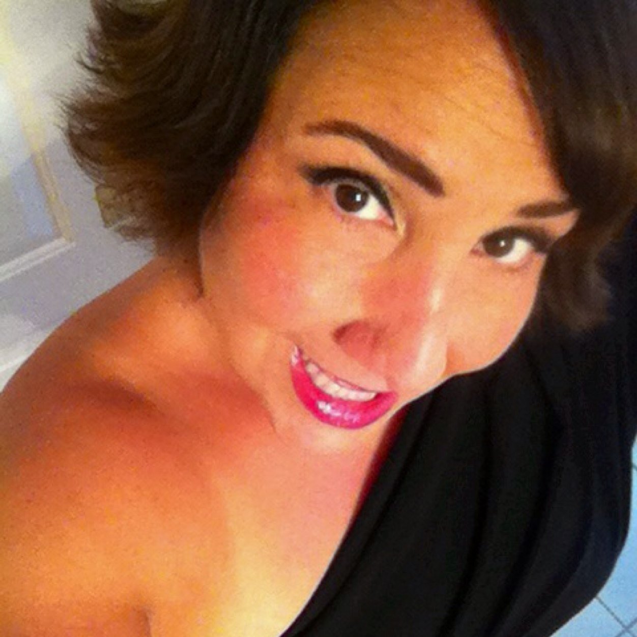 icecoachsher's profile picture. Competitive figure skating coach and mother to Justyn🏀Jaz💃🏽🎤🎭& Roxy🐈‍⬛