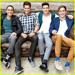 1/4- @BigTimeRush 1/3- Schmidt Brothers 1/2- Heffron Drive 1/1- Kendall Do the math! ;) Info: http://t.co/kXdqyOsxUn  http://t.co/gy64F4ndLR 
hdwinte