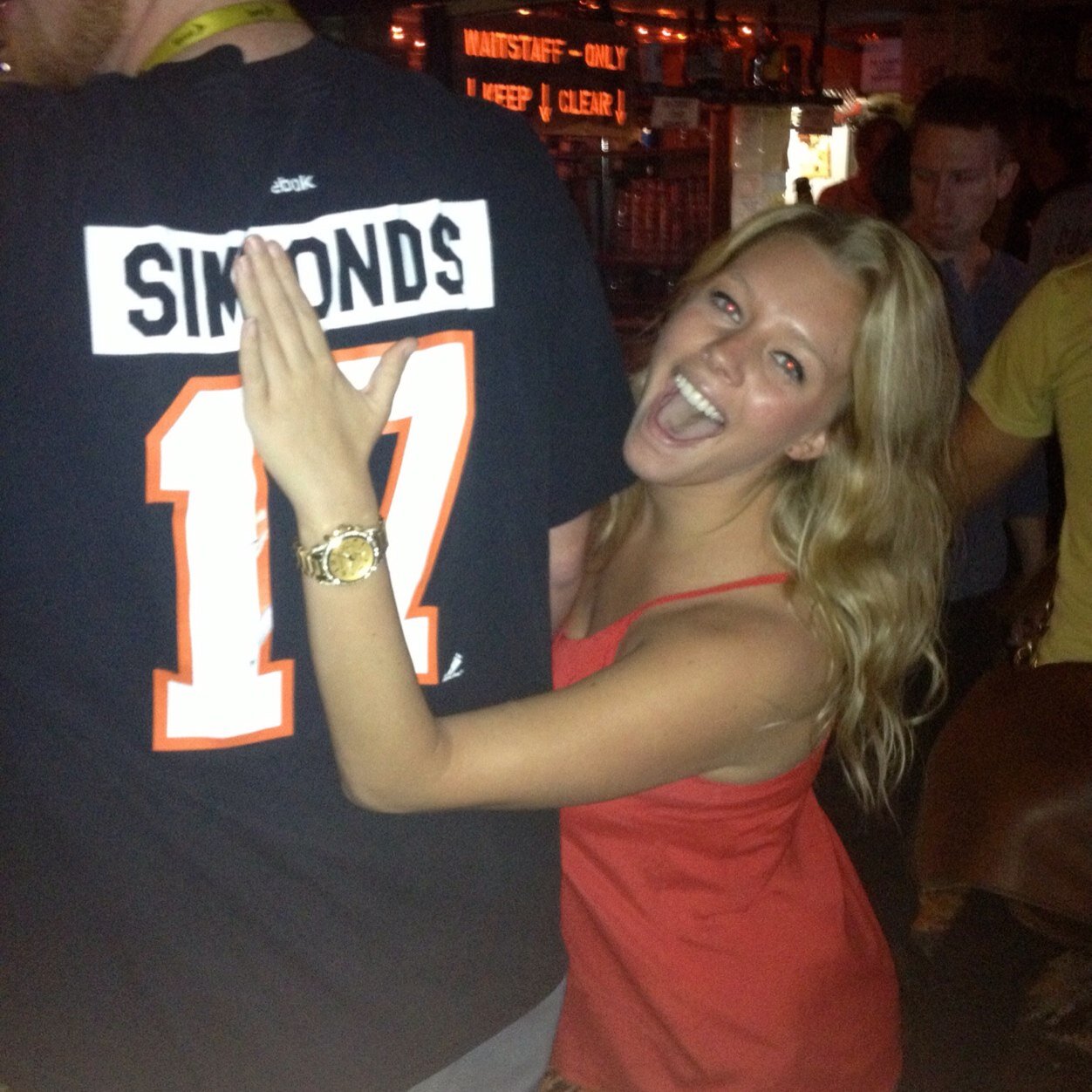 sarah_simonds's profile picture. 