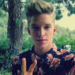I love you Cody Simpson
